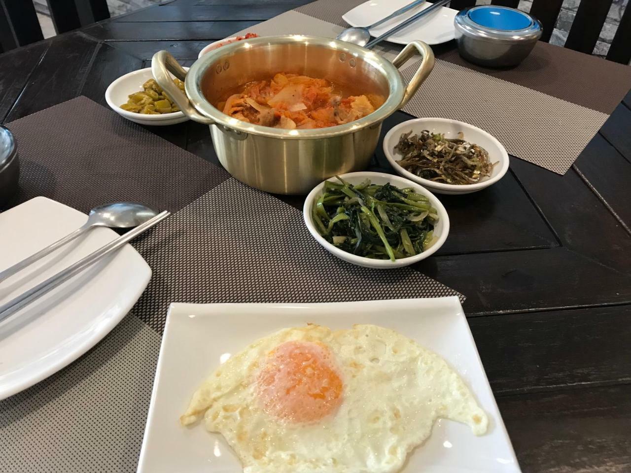 Som Guesthouse Patong Εξωτερικό φωτογραφία
